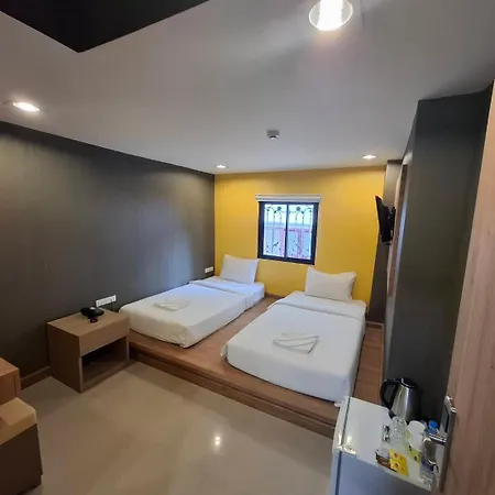 Pratunam19 Hotel Bangkok Exterior photo