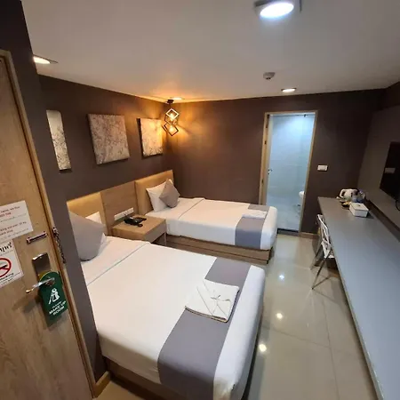 Pratunam19 Hotel Bangkok Exterior photo